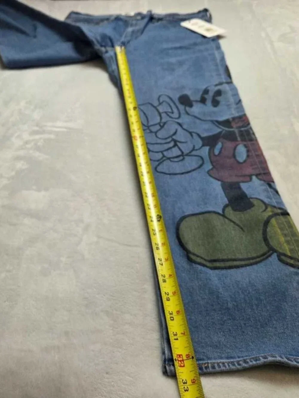 Levis 100% straight playful
